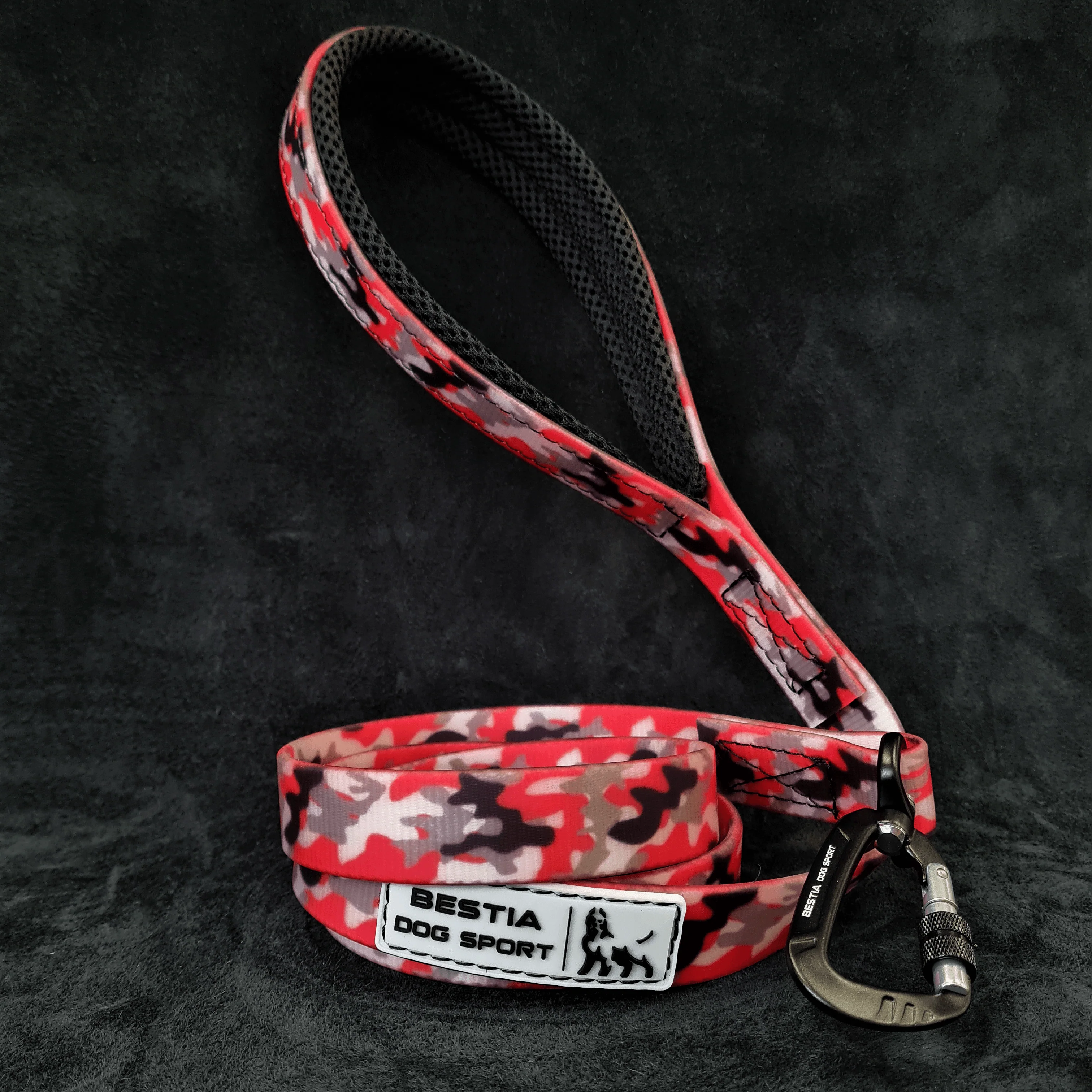 Bestia Dog Gear Padded Dog Leash - Red - Image 2
