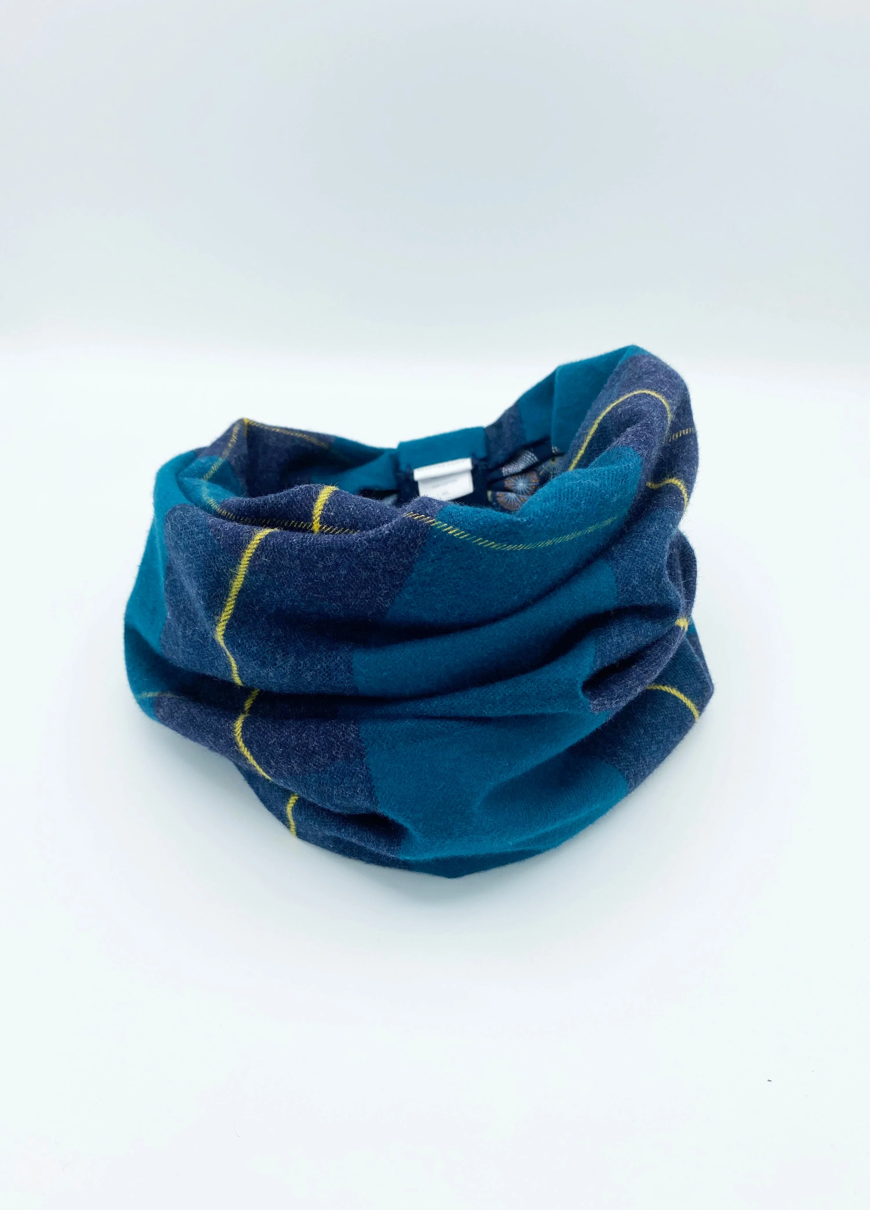 BESPOKE PAWS 'Blair' Reversible Pet - Cotton Lightweight Warm Winter Snood - Image 7