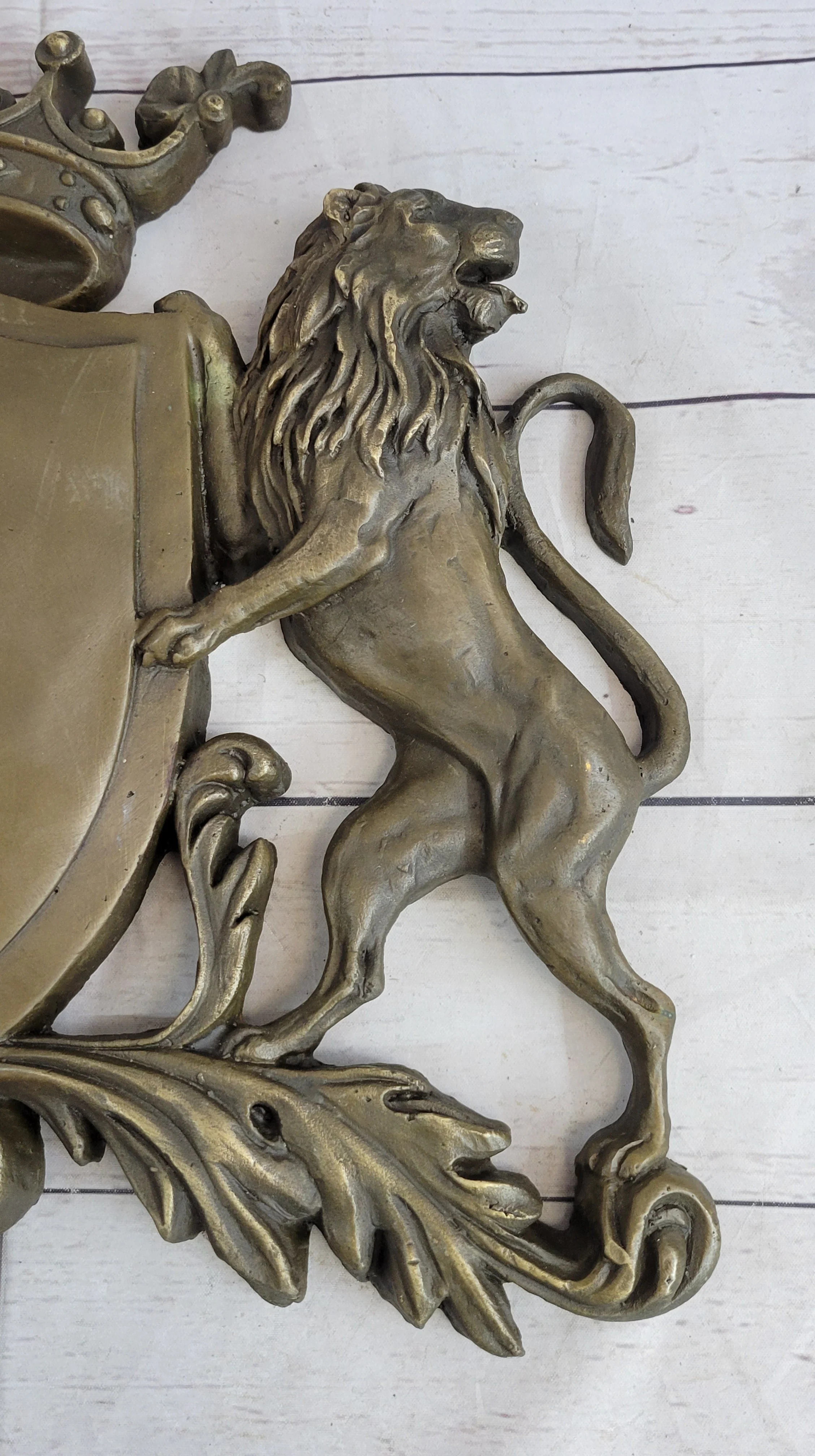 Coat of Arms Family Crest Lions Crown Bronze Wall Mounted Hanging Sculpture 13" x 16" - Image 4