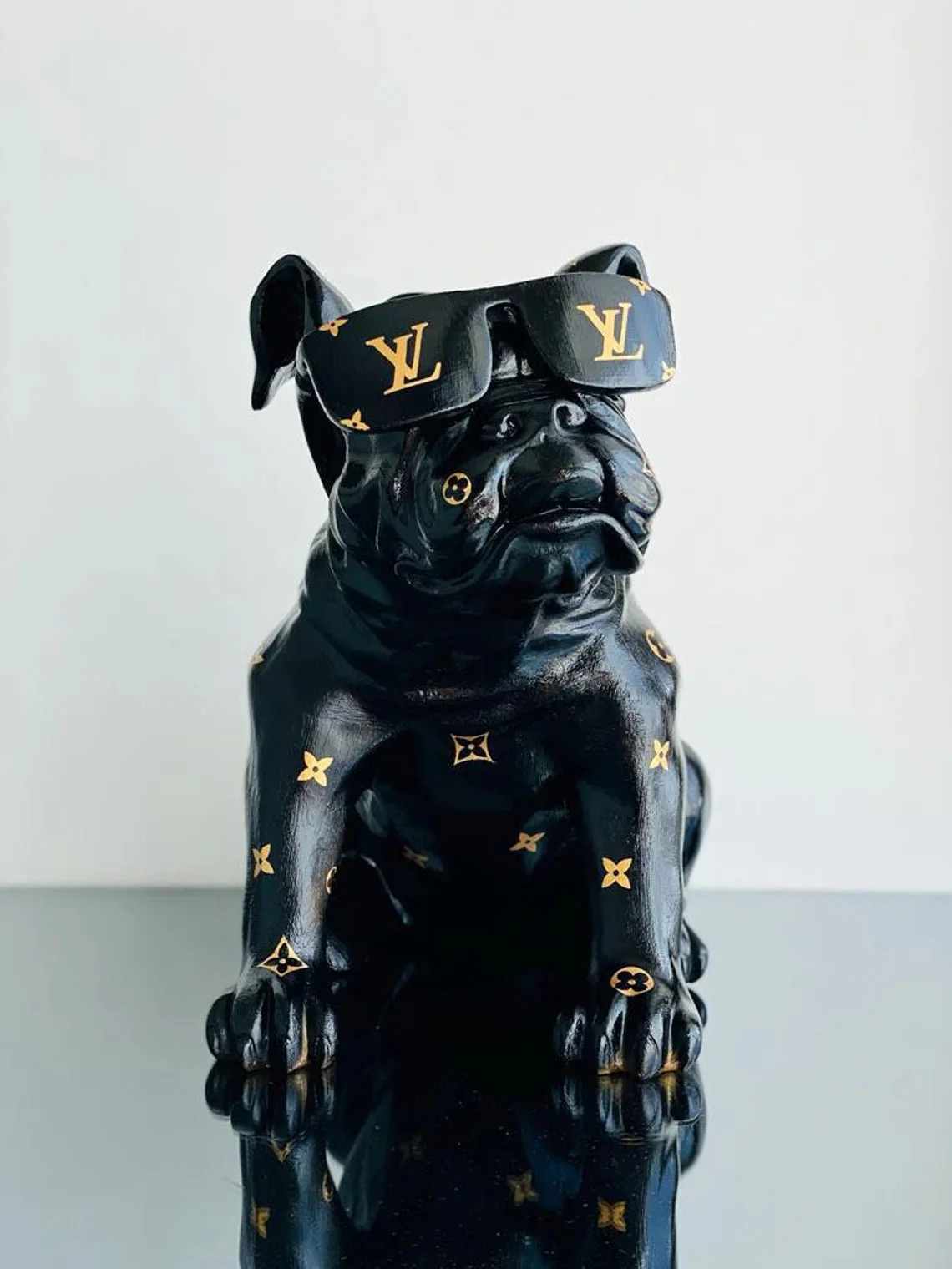 Designer Luxury Design Bulldog in Black - Image 4