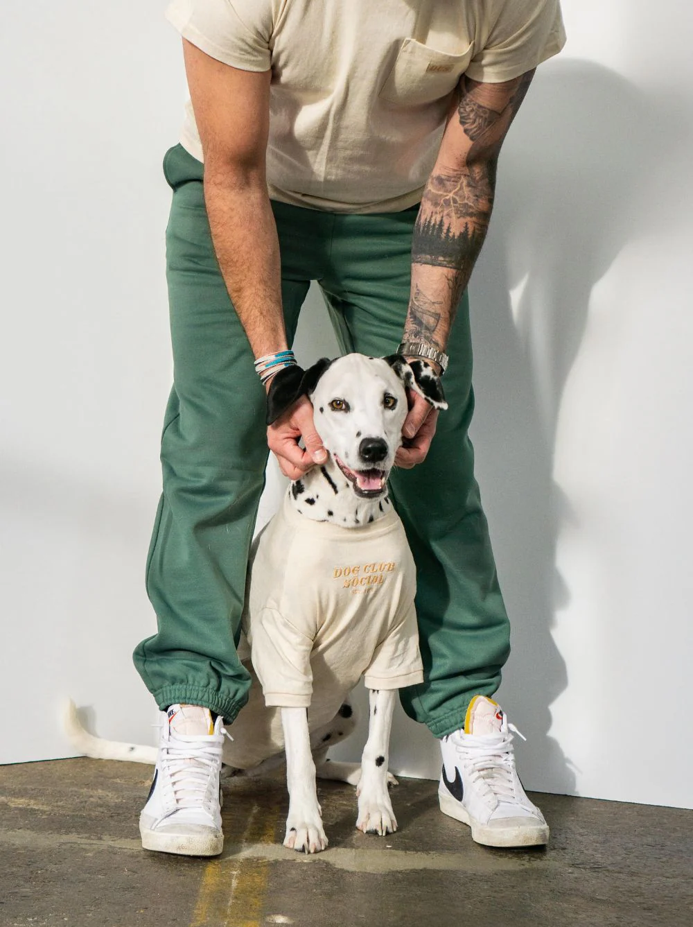 Dog Embroidered Tee - Image 5