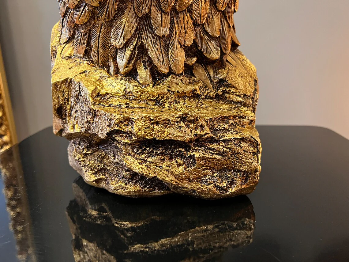 Eagle Head Statue - Image 4