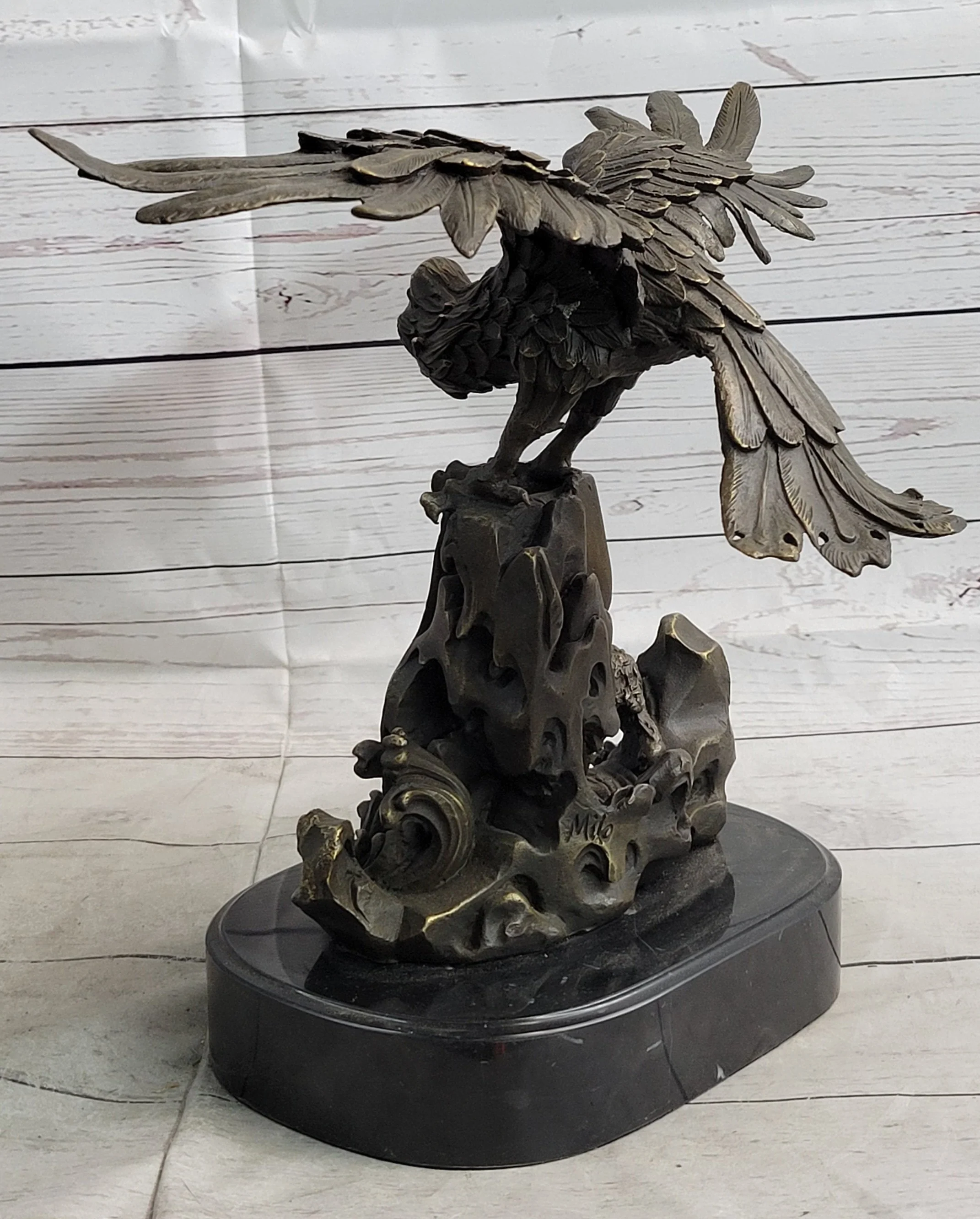 Eagle Landing on Waves Water Bronze Metal Statue Sculpture Figurine Decor Signed - Image 6