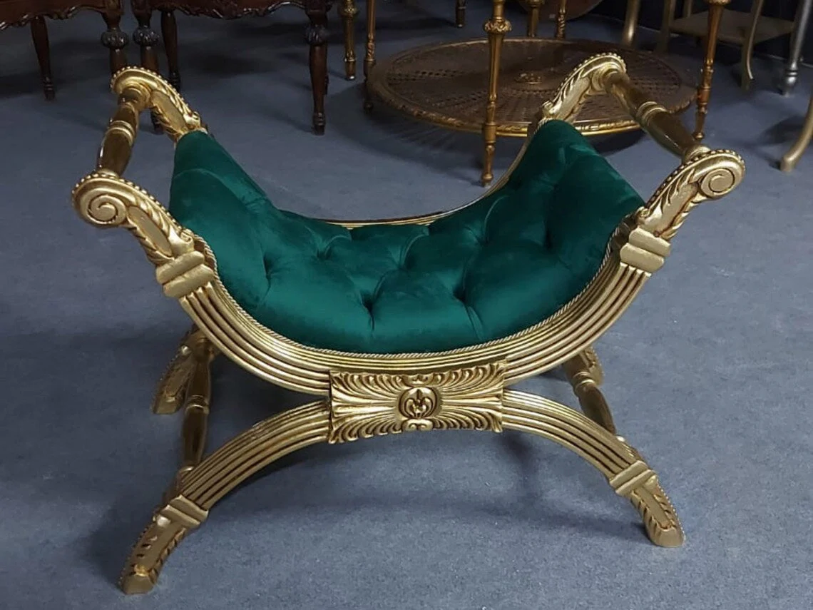 Elegant Pet Bed Bench - Image 9