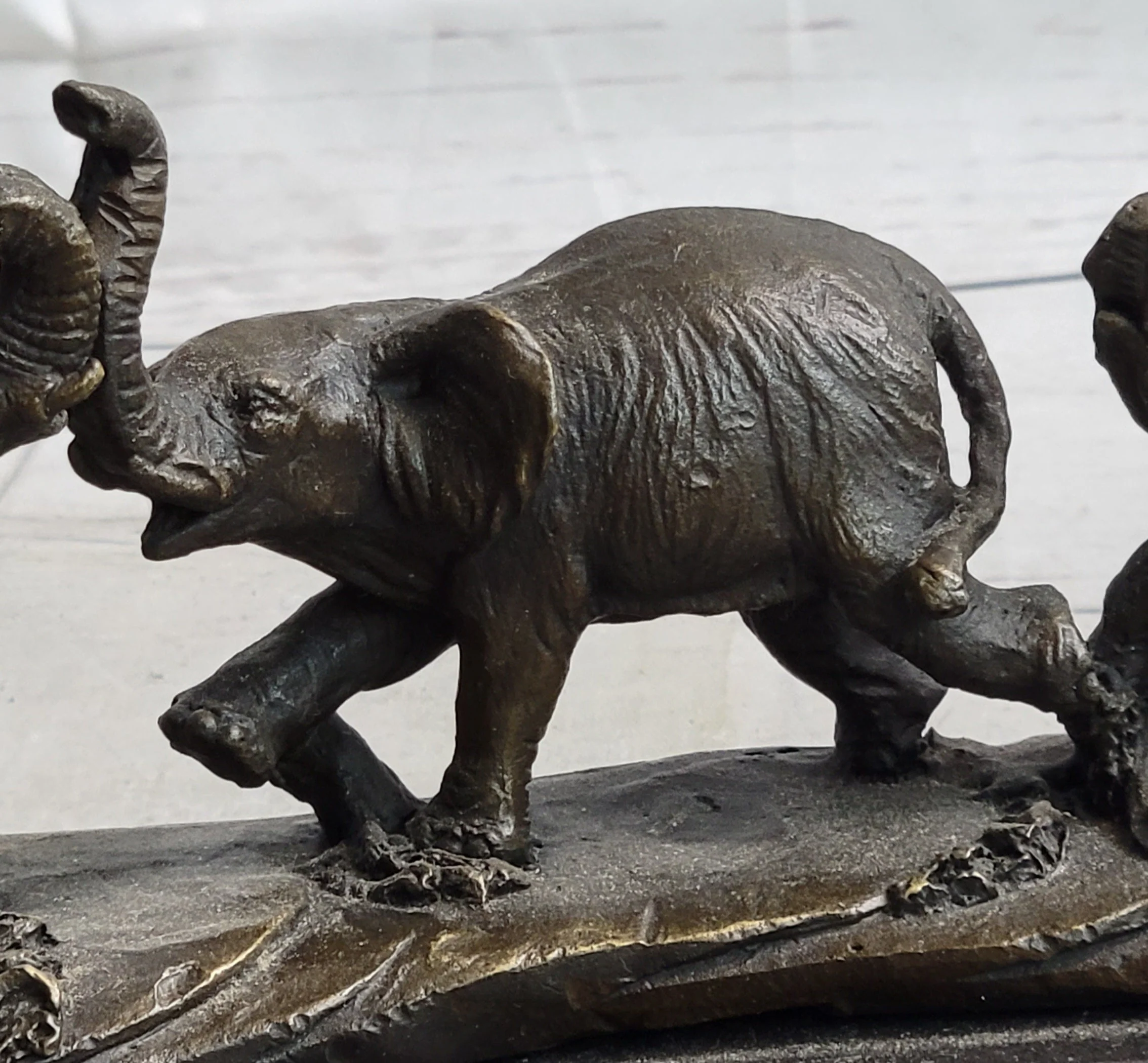 Elephant Family on the African Savannah Bronze Metal Statue Sculpture Decor Art - Image 7