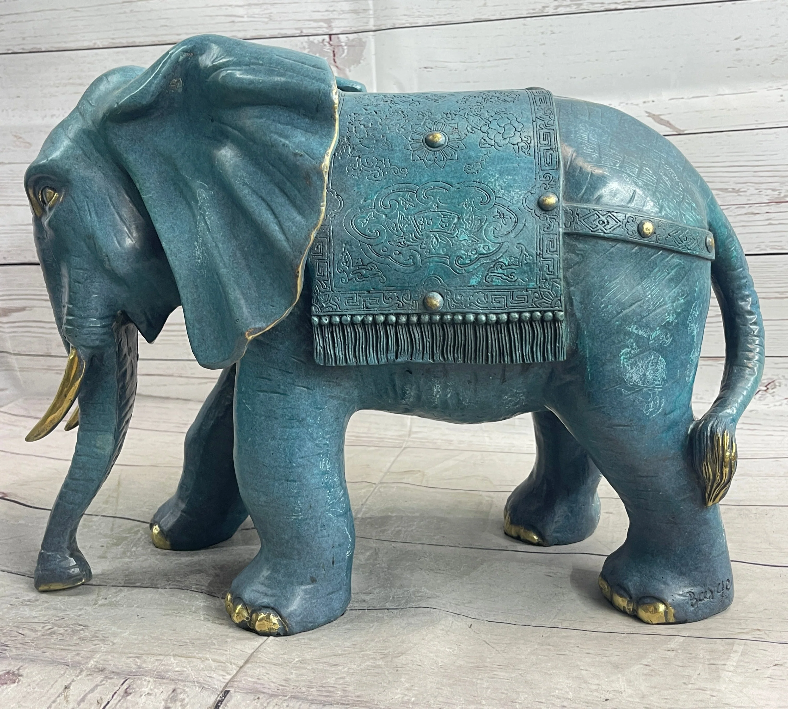 Extra Large Heavy Wildlife Elephant by French Artist Barye Green Patina Bronze Statue - Image 8