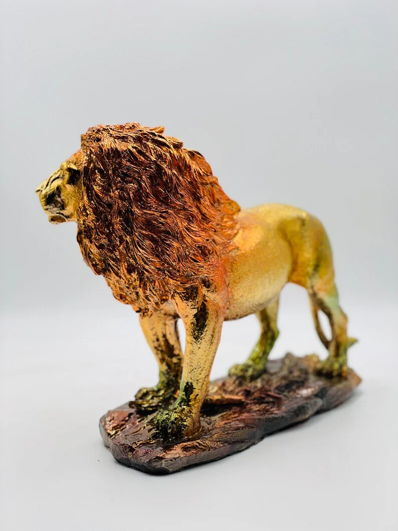 Gold Lion Statue in Chrome Plating - Image 4