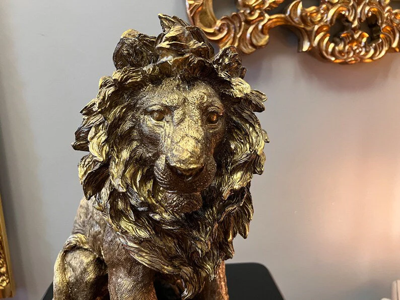 Golden Lion Statue - Image 6