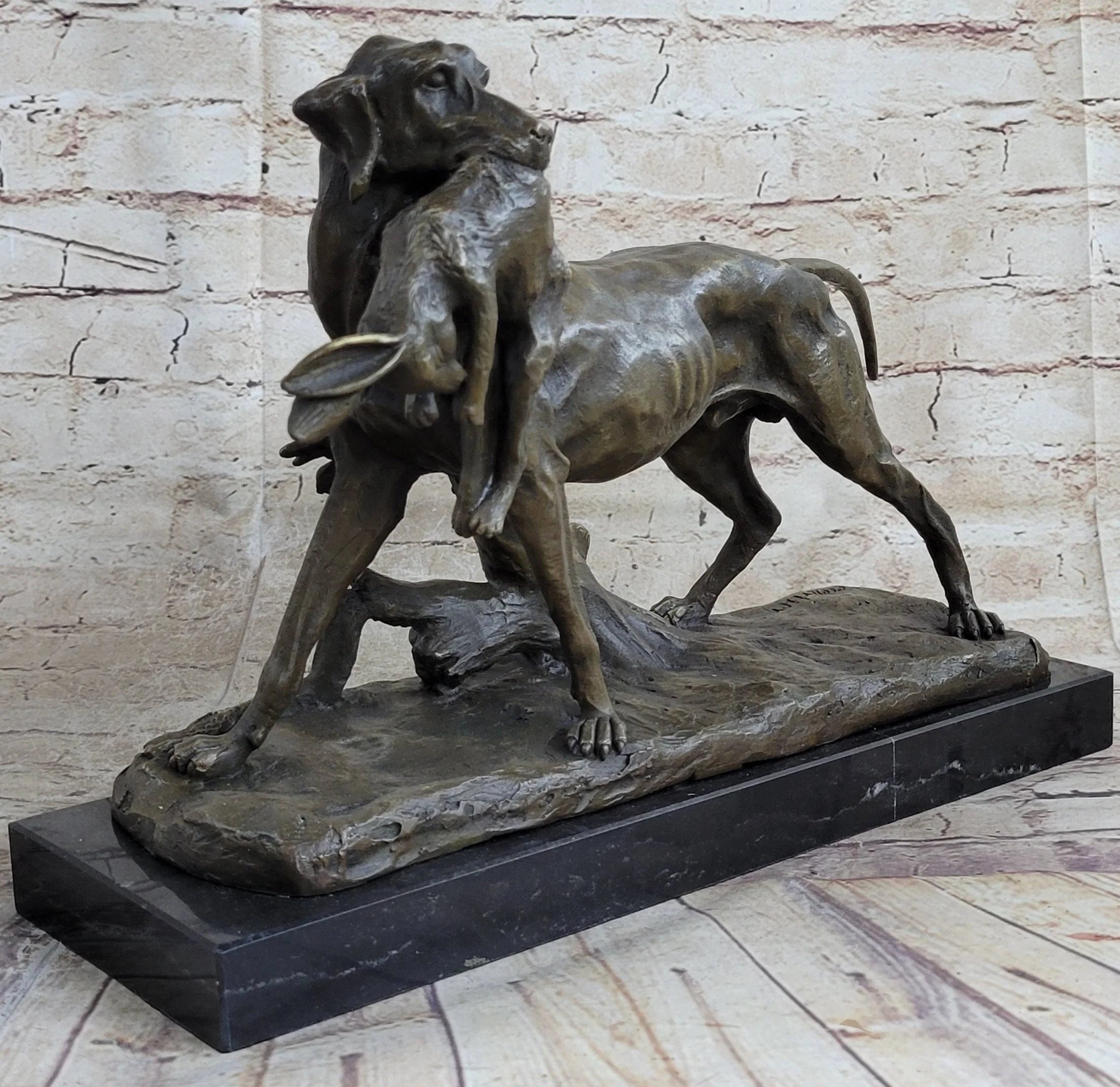 Hot Cast Bronze Sculpture of Hunting Dog Retriever with Rabbit in Mouth - Image 3