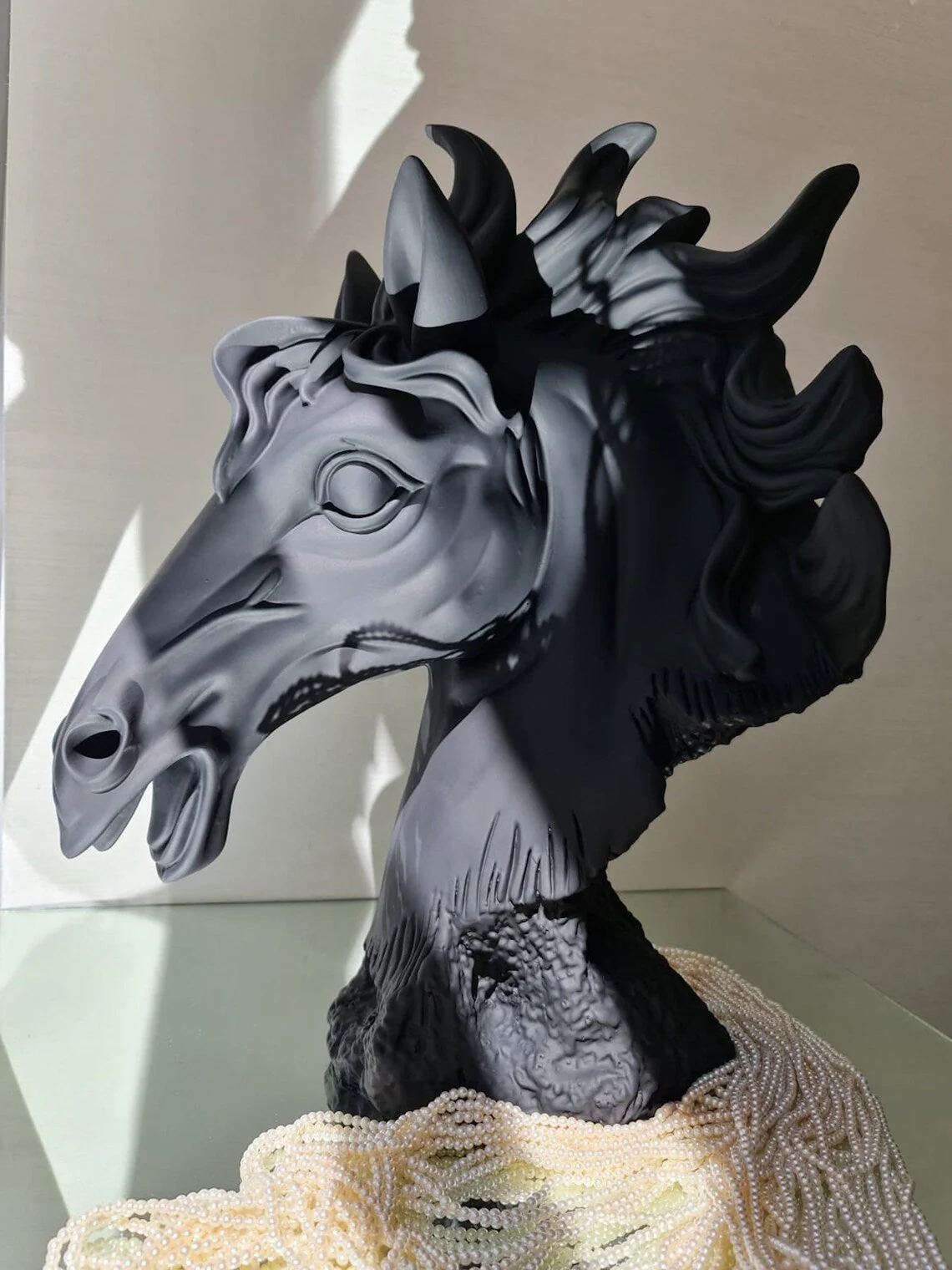 Large Horse Head Sculpture - Image 9