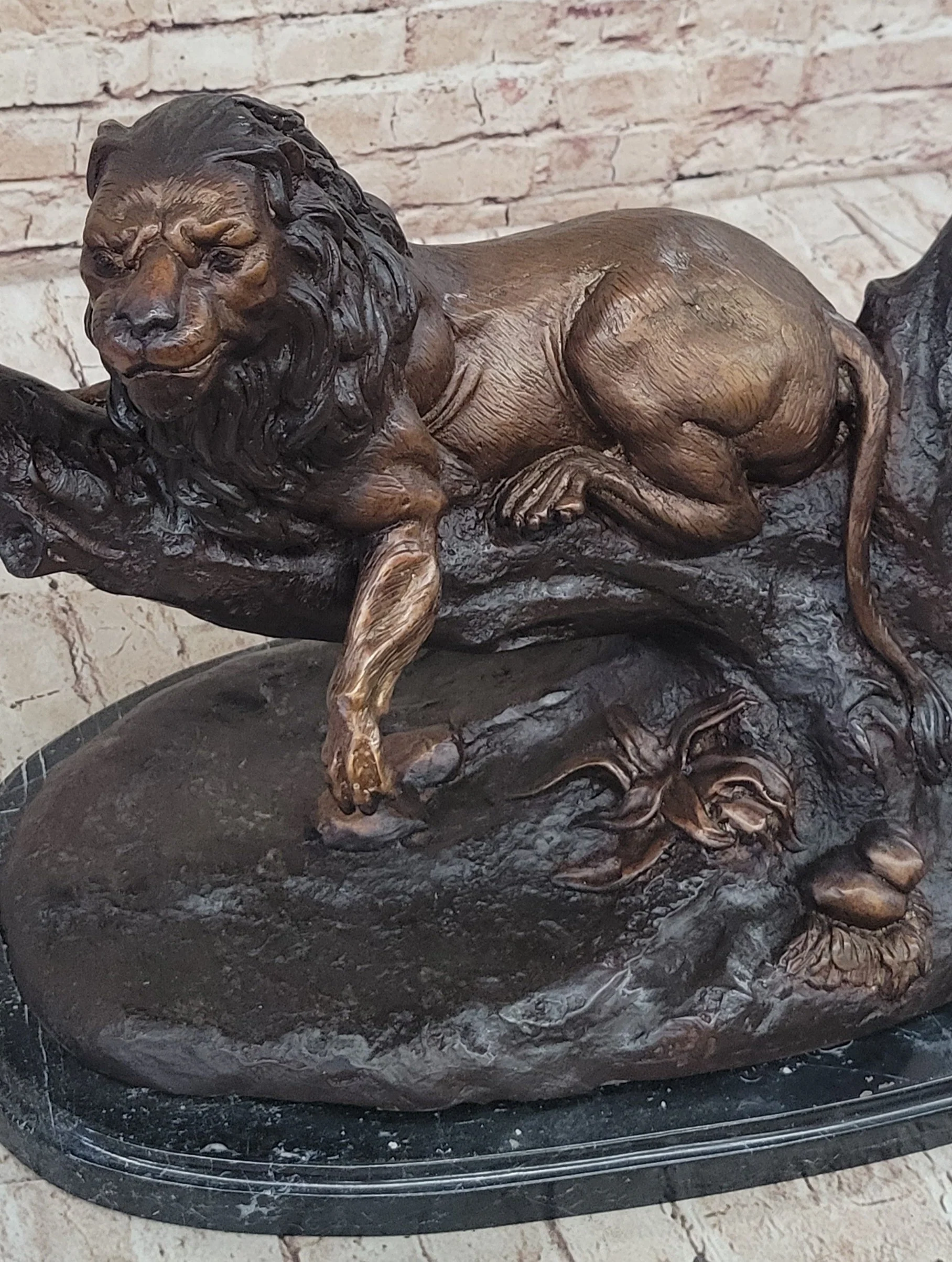Lion Resting on a Branch - Bronze Sculpture Statue Wildlife Decor by J. Moigniez - Image 7