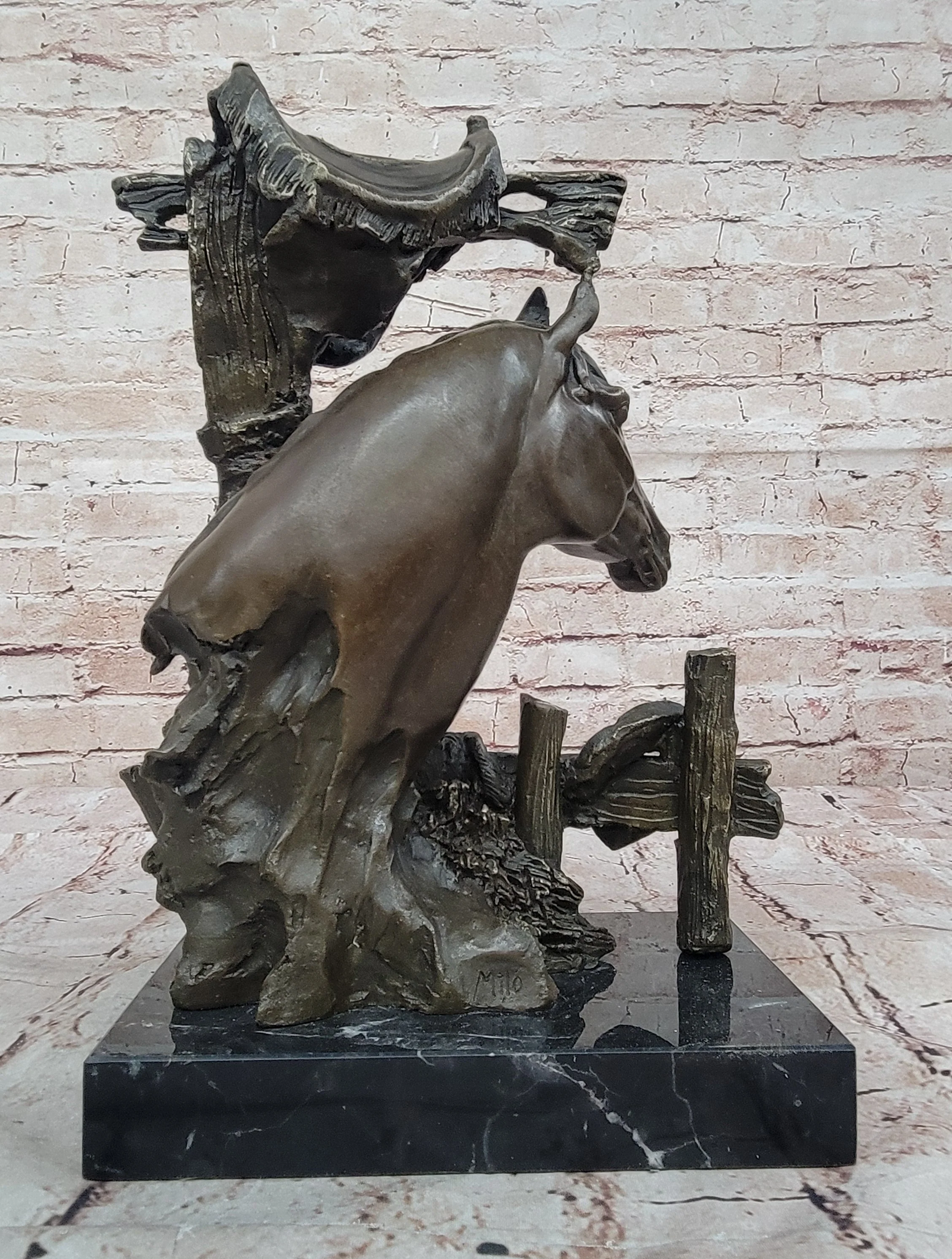Lost Wax Bronze Casting Bust of Horse in Stables by Milo on Marble Base - Image 4