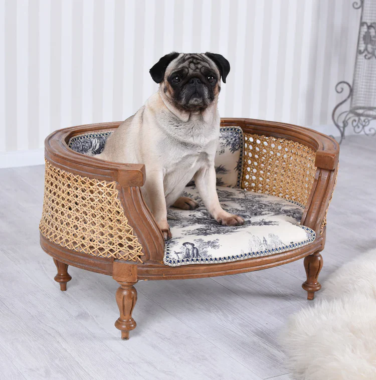 Luxury French-Style Pet Bed - Image 4