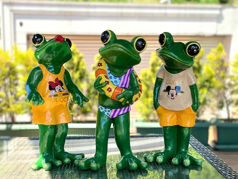 Luxury Garden Frog Statue - Image 2