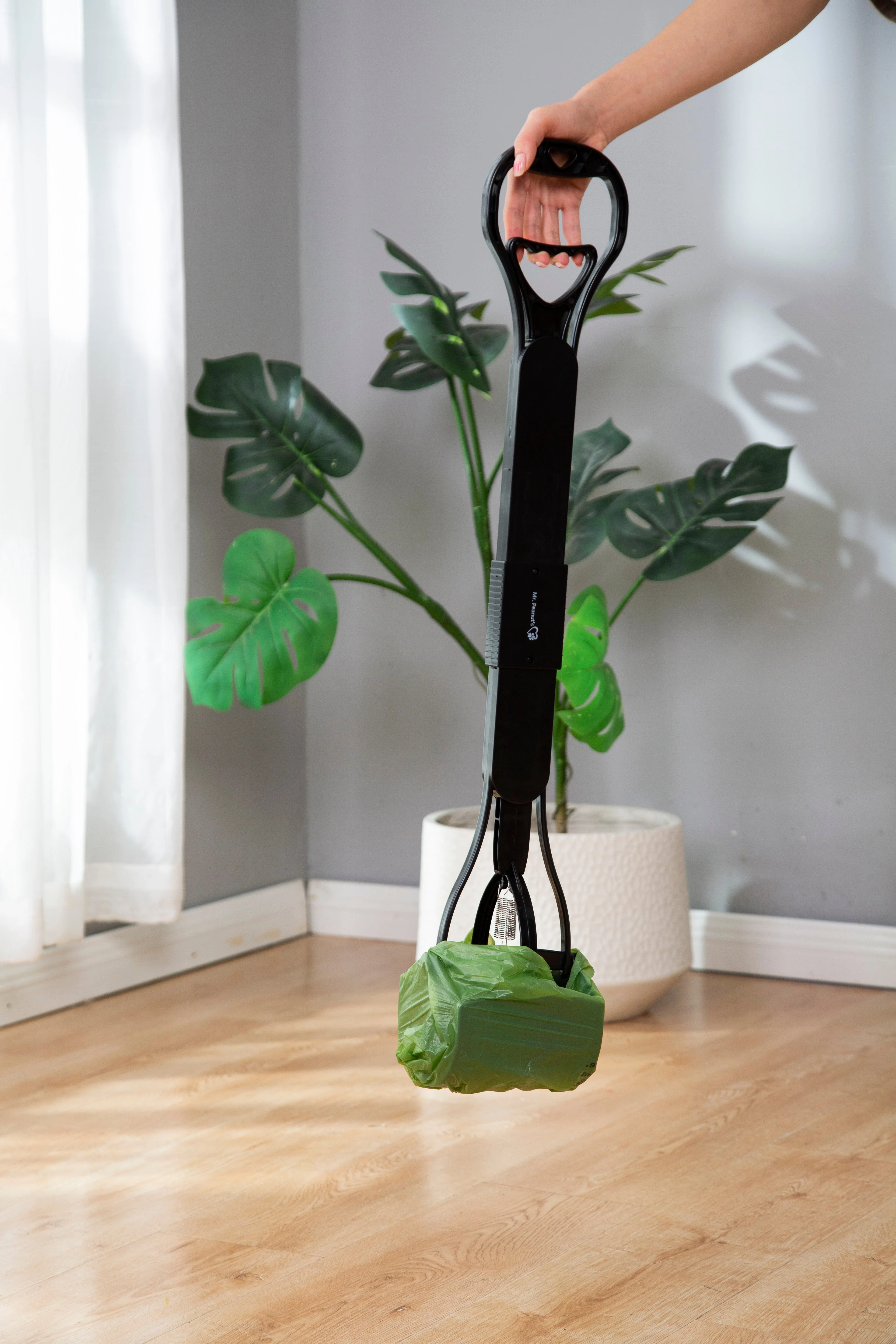 Mr. Peanuts 32" Tall Profile Pooper Scooper - Image 19