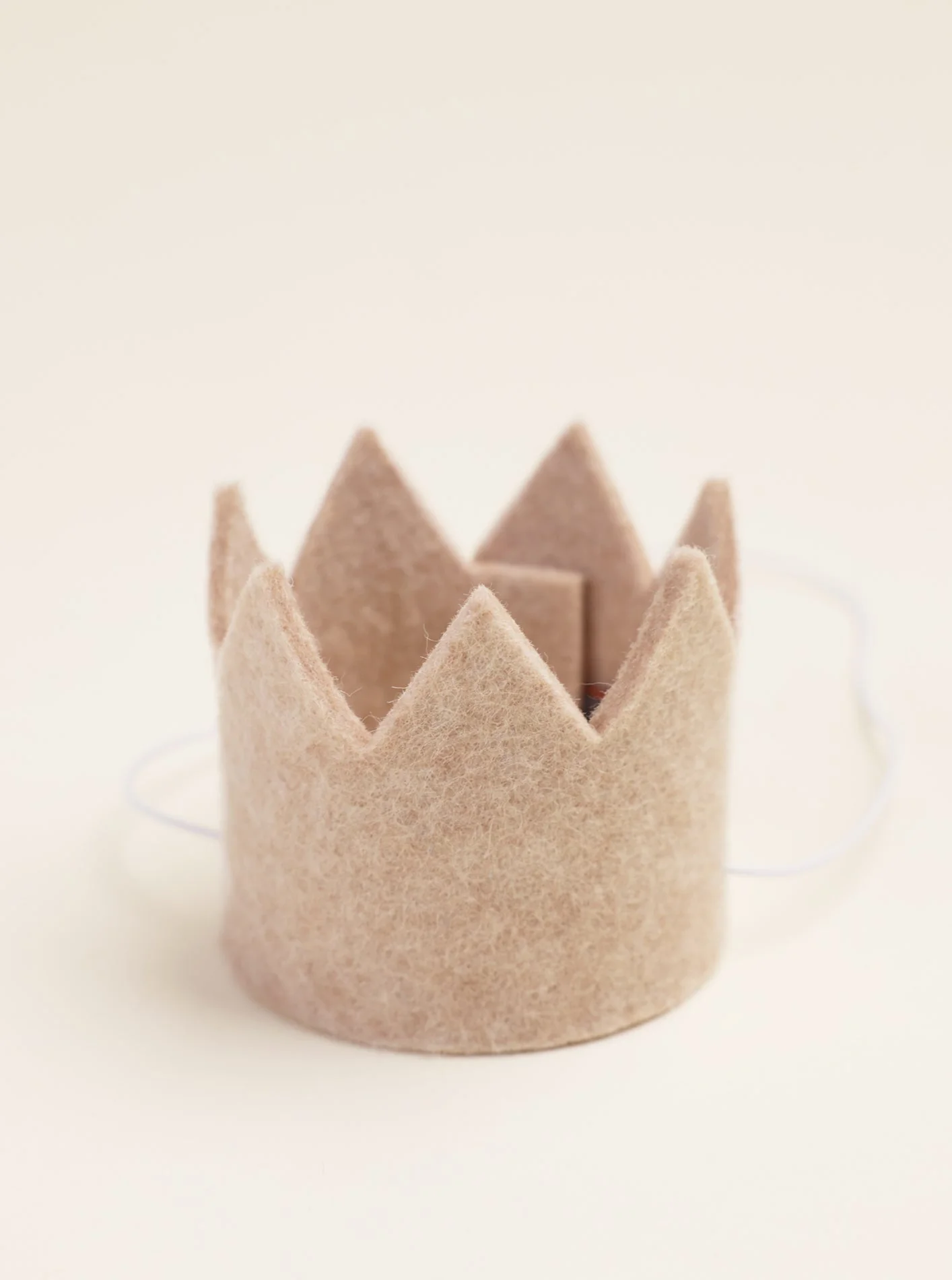 NEUTRAL PARTY CROWNS - Image 9