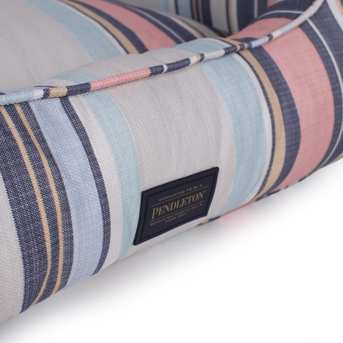 Pendleton All Season Kuddler Indoor Outdoor Dog Bed - Image 5
