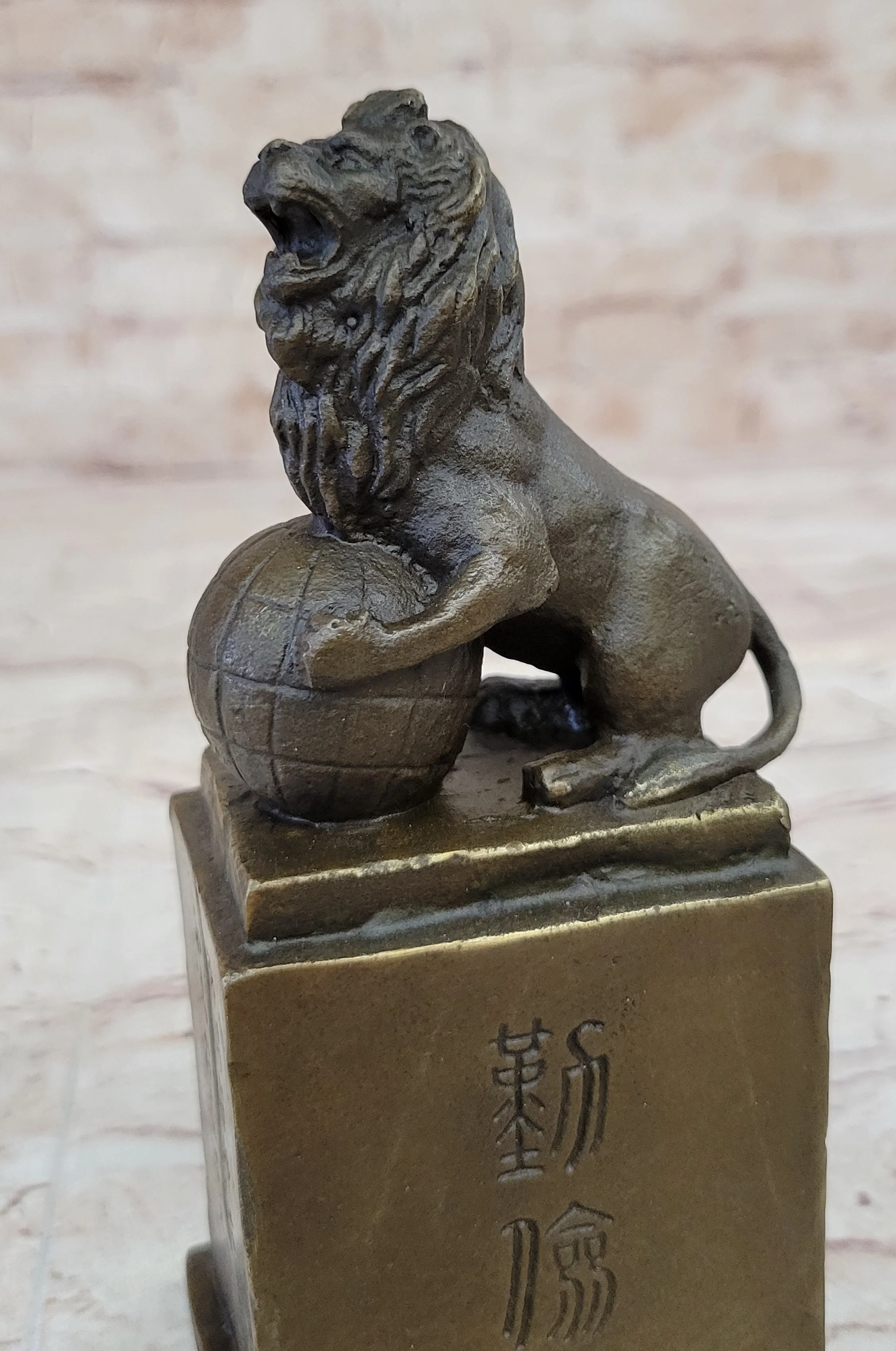 Regius Palace Chinese Guardian Lion & Earth Globe Bronze Statue Sculpture Decor - Image 5