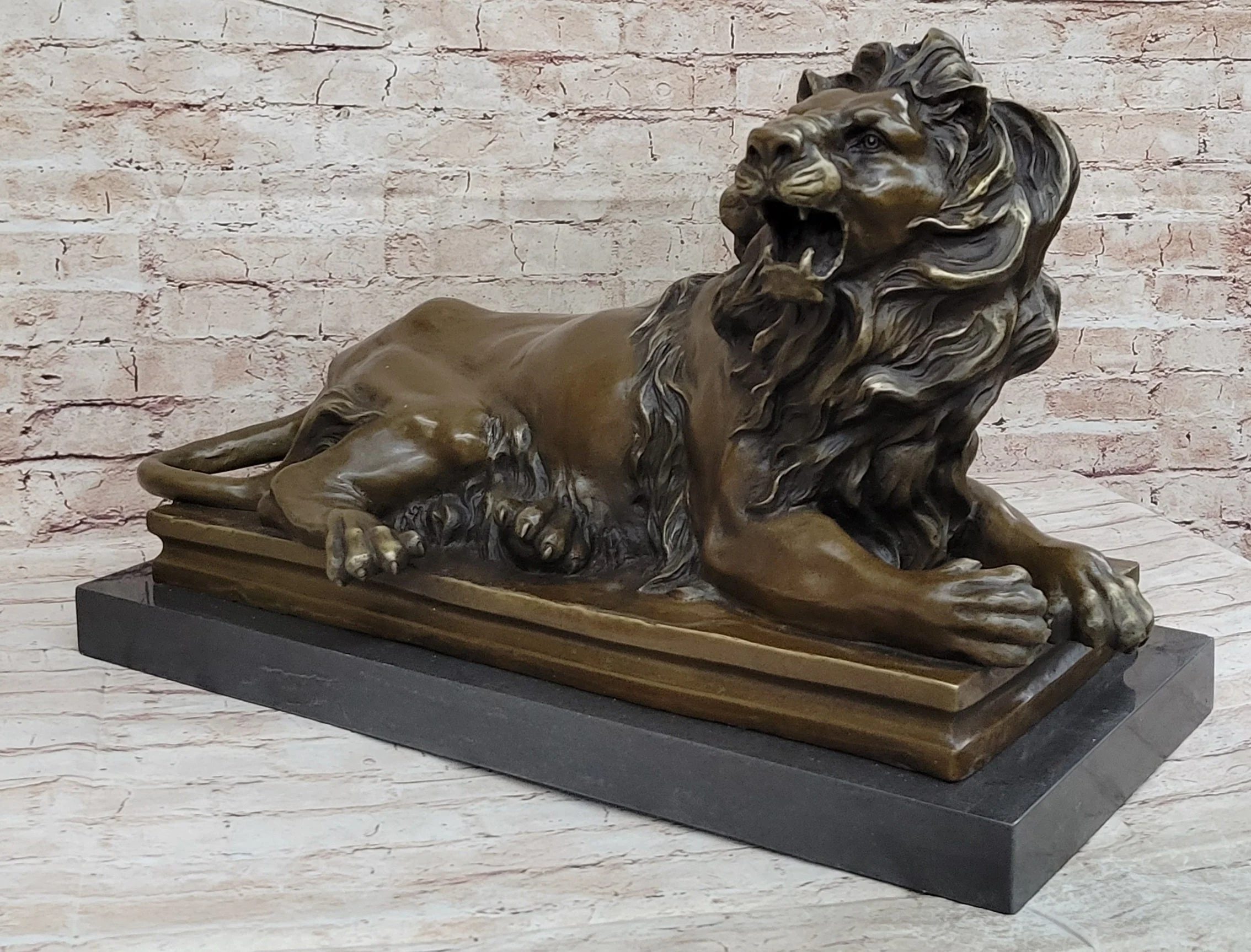 Roaring Guardian Lion Laying Down Bronze Statue Sculpture on Marble Base after Antoine Barye - Image 3