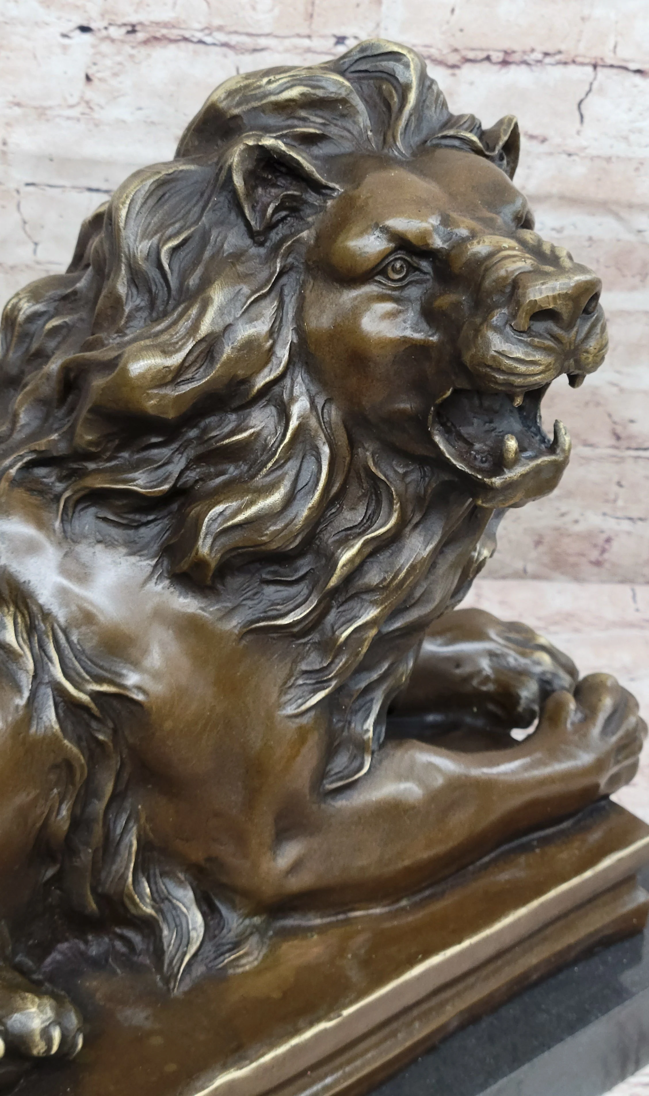 Roaring Guardian Lion Laying Down Bronze Statue Sculpture on Marble Base after Antoine Barye - Image 9
