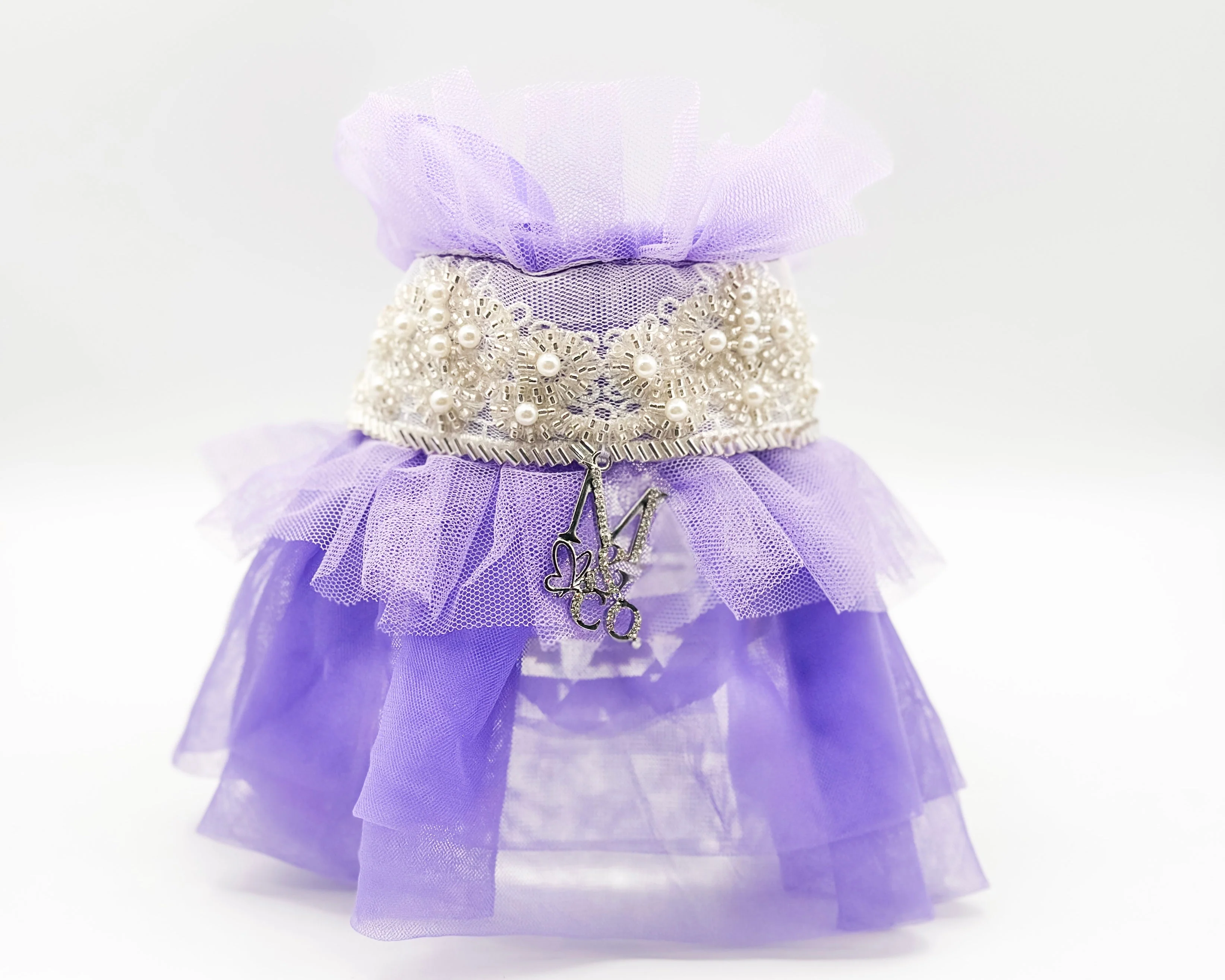 Royal Birthday: La Belle Vie - Image 2