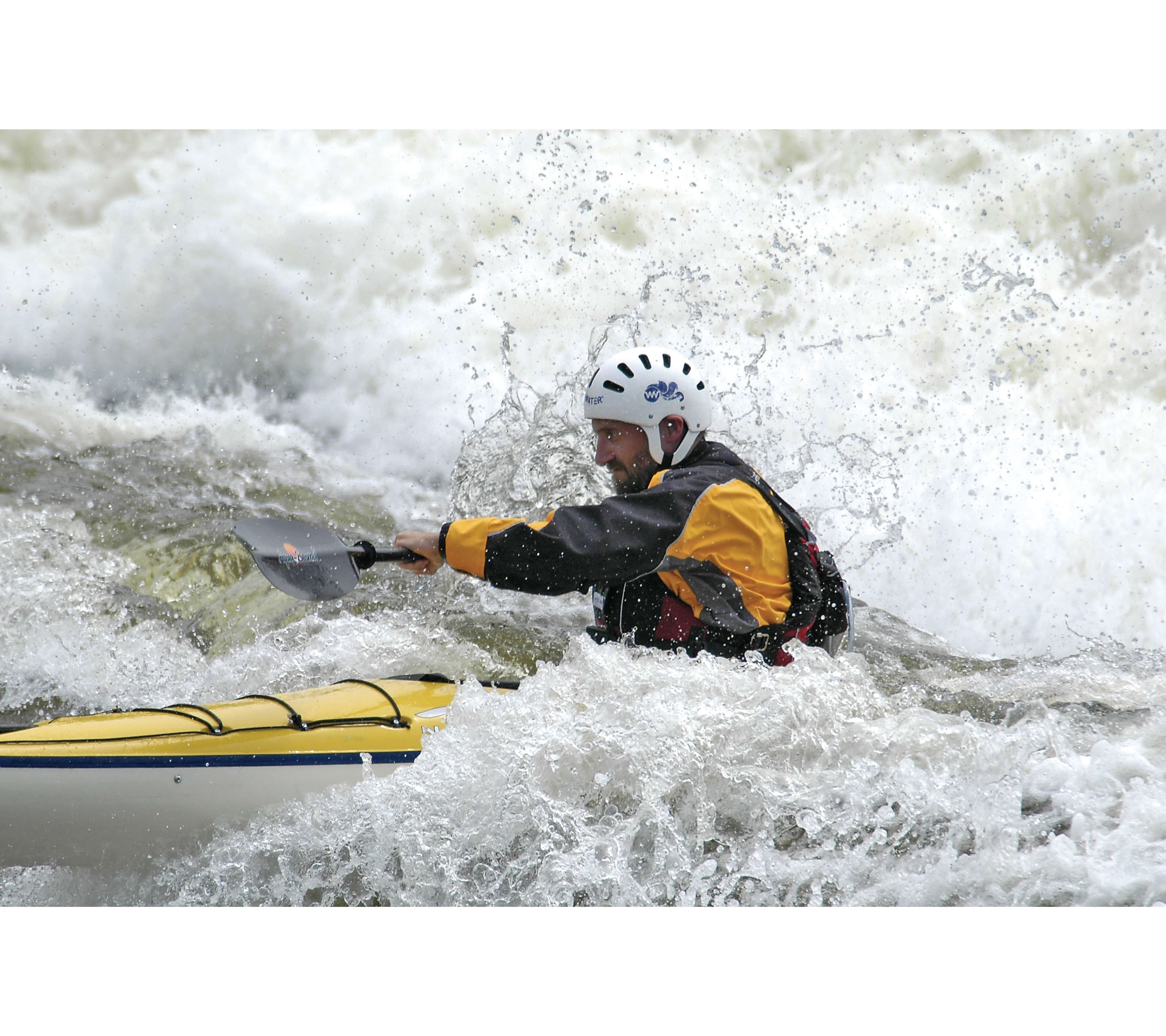Sea Kayaking Rough Waters - Image 2
