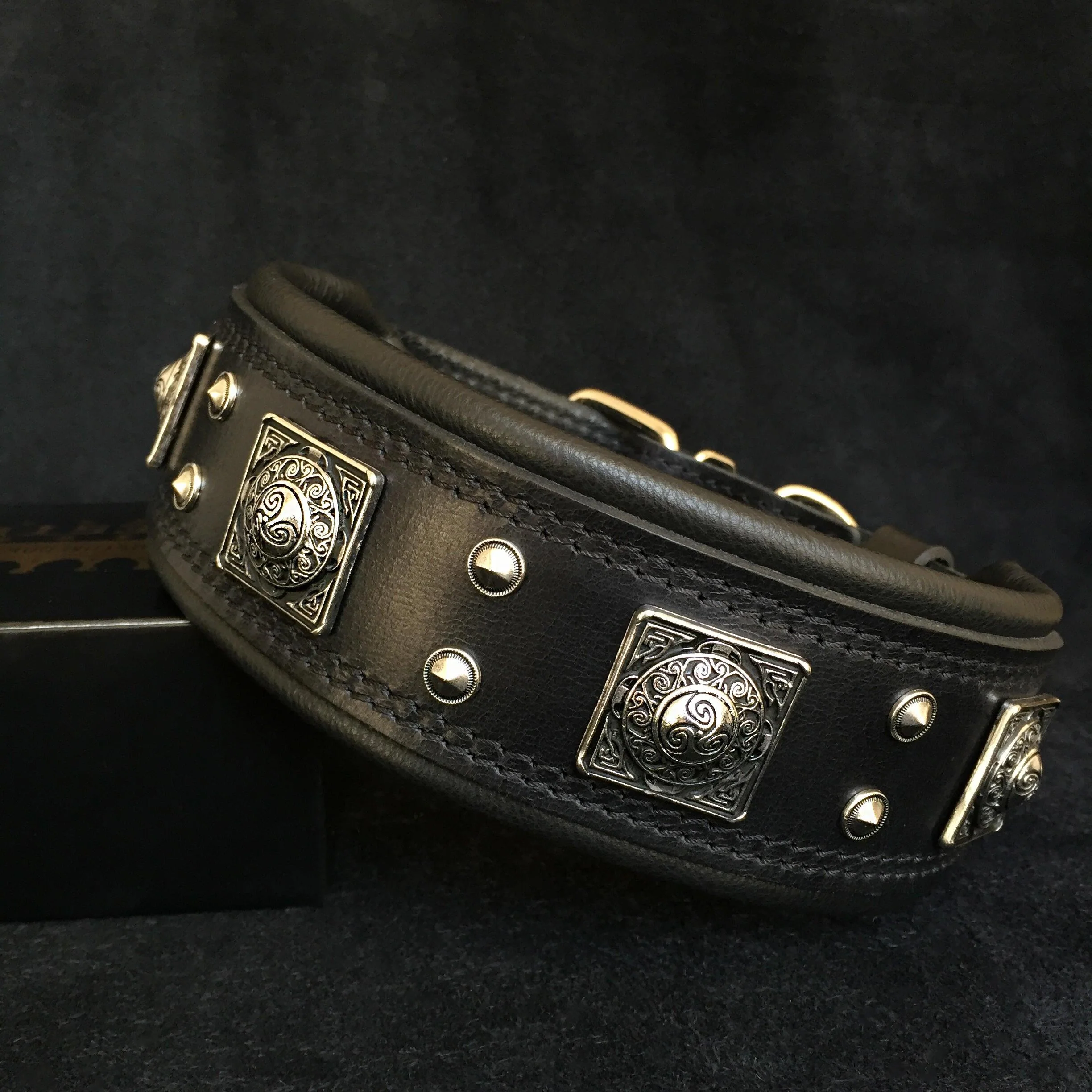 Bestia Dog Gear Genuine Leather Dog Collar - Black