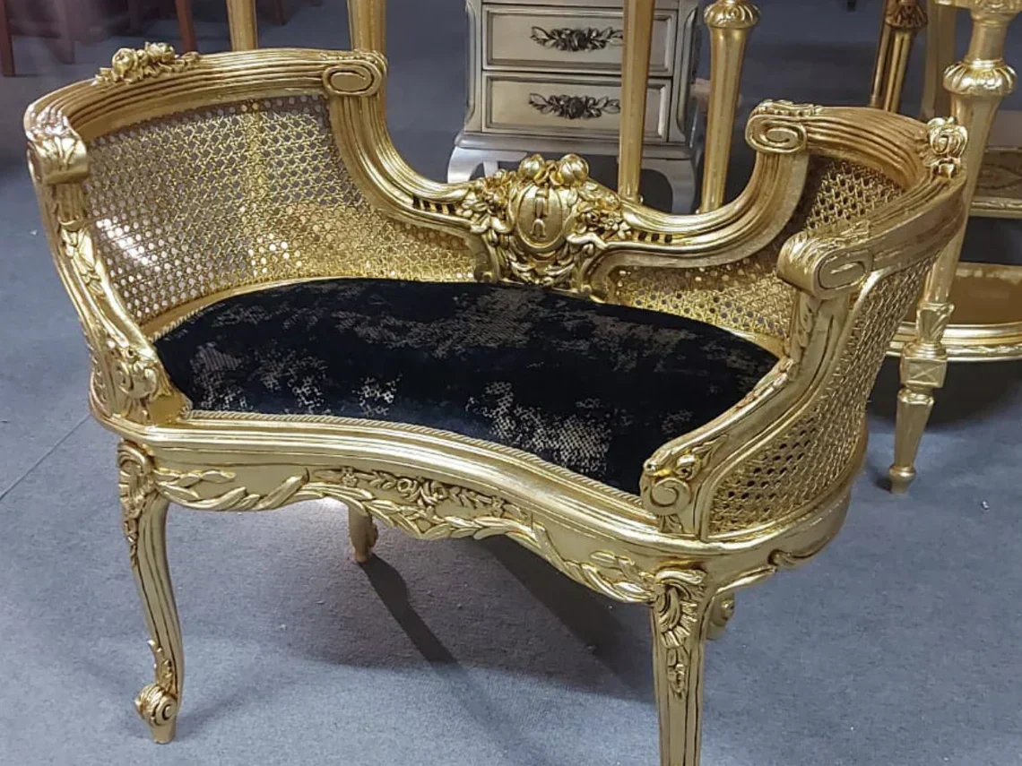 The Royal Pet Bed - Image 7