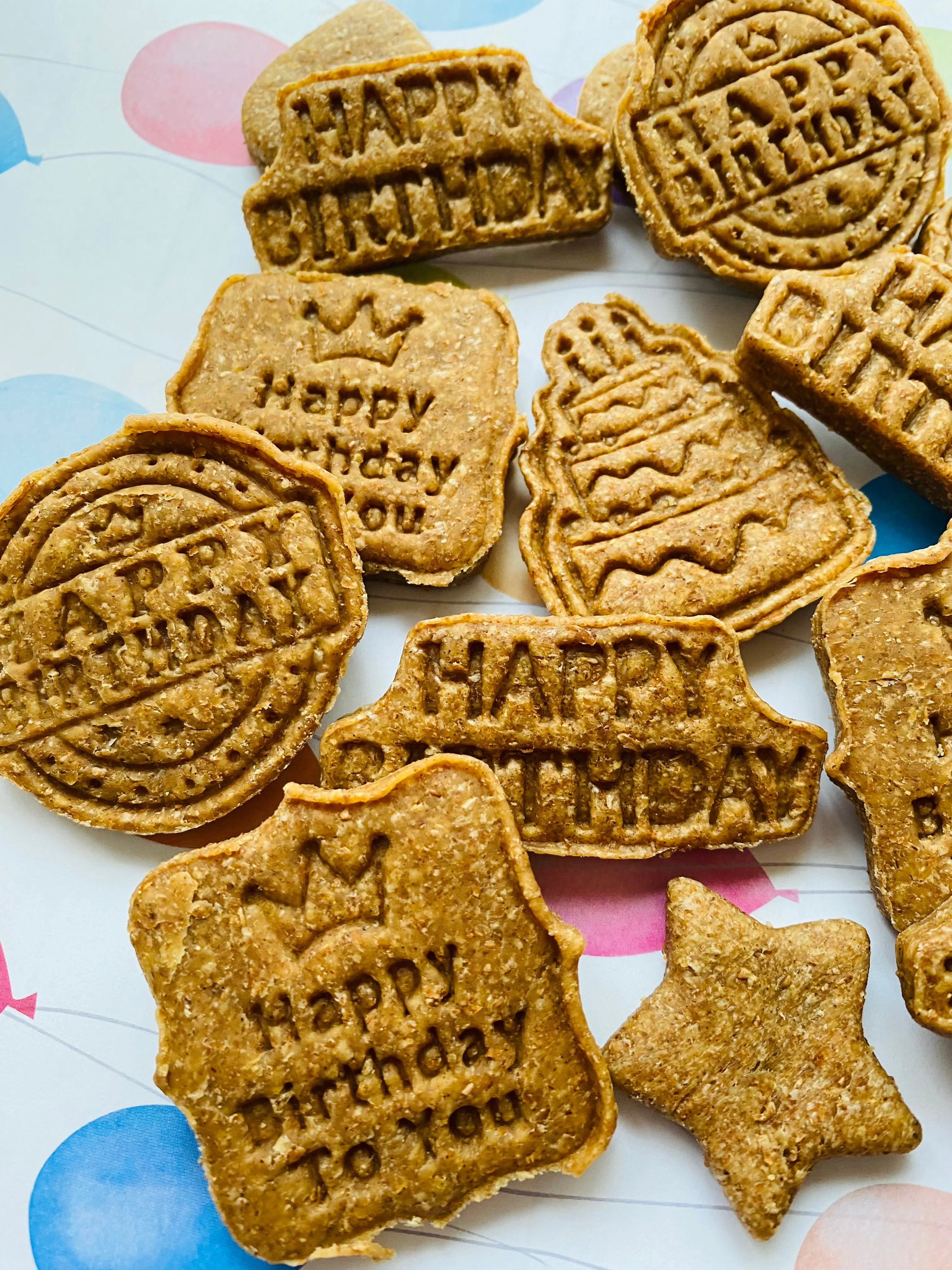 Tootsies & Treats Peanut Butter Treats Happy Barkday Bag (10oz) - Image 6