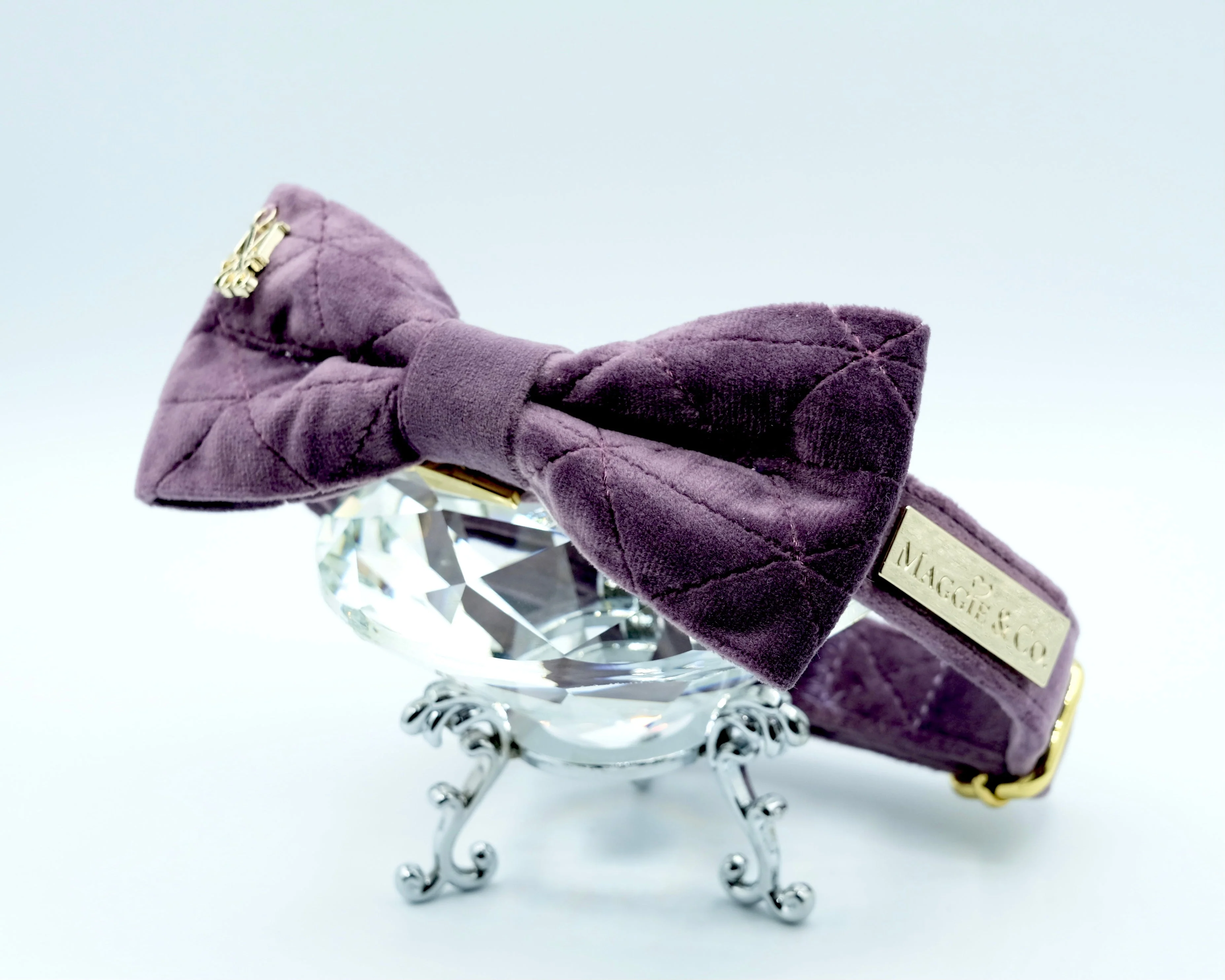 Velvet: The Susana Bow Tie Collar - Image 2