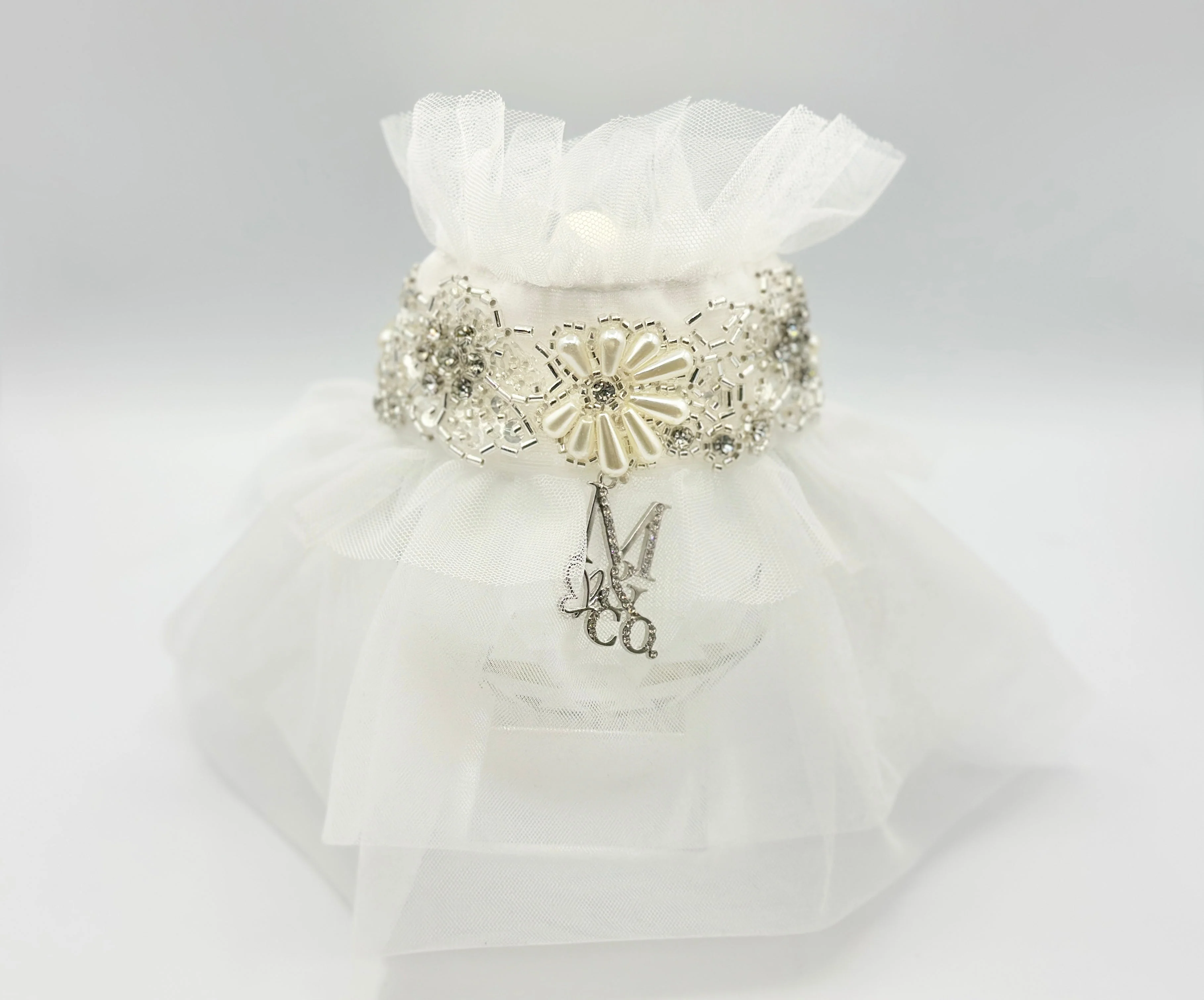 Whimsical Wedding: White Swan